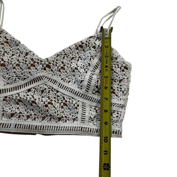 Kendall & Kylie White/Beige Spaghetti Strap Crop Top Women's Size Small | 61-47 - Picture 7 of 7